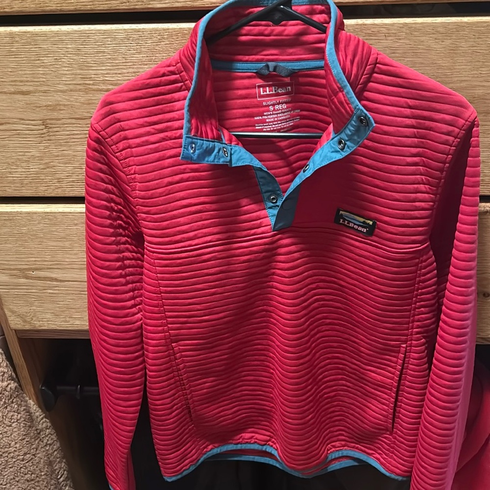 LL Bean Airlight knit pullover